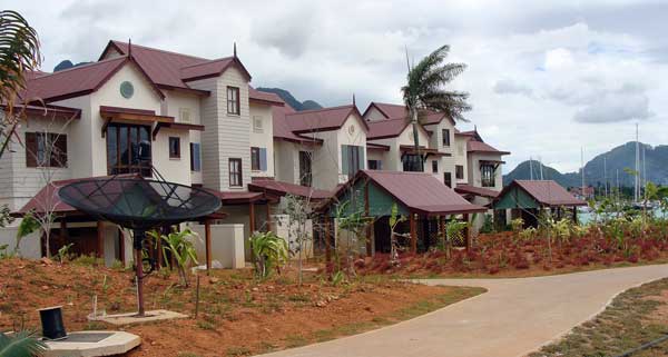 Apartments on Eden Island