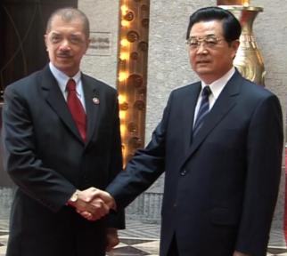 President James Michel (left) meets President Hu Jintao