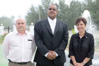 Description: Speaker Herminie flanked by deputy speaker Andre Pool and leader of government business Marie-Louise Potter